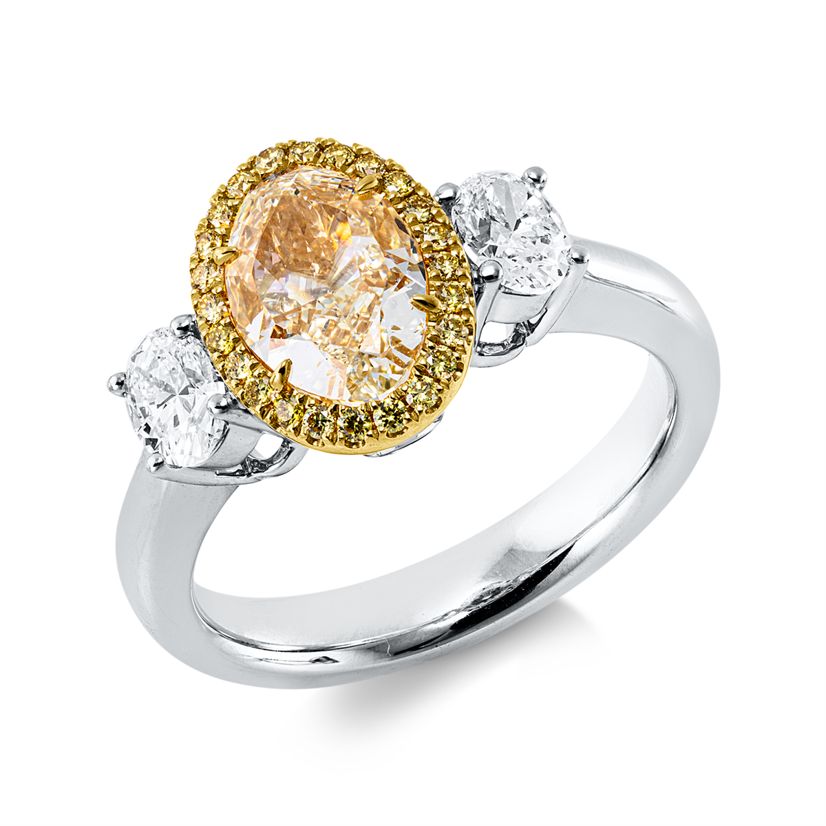 diamond full cut  fancy colored diamond ring in white gold / yellow gold