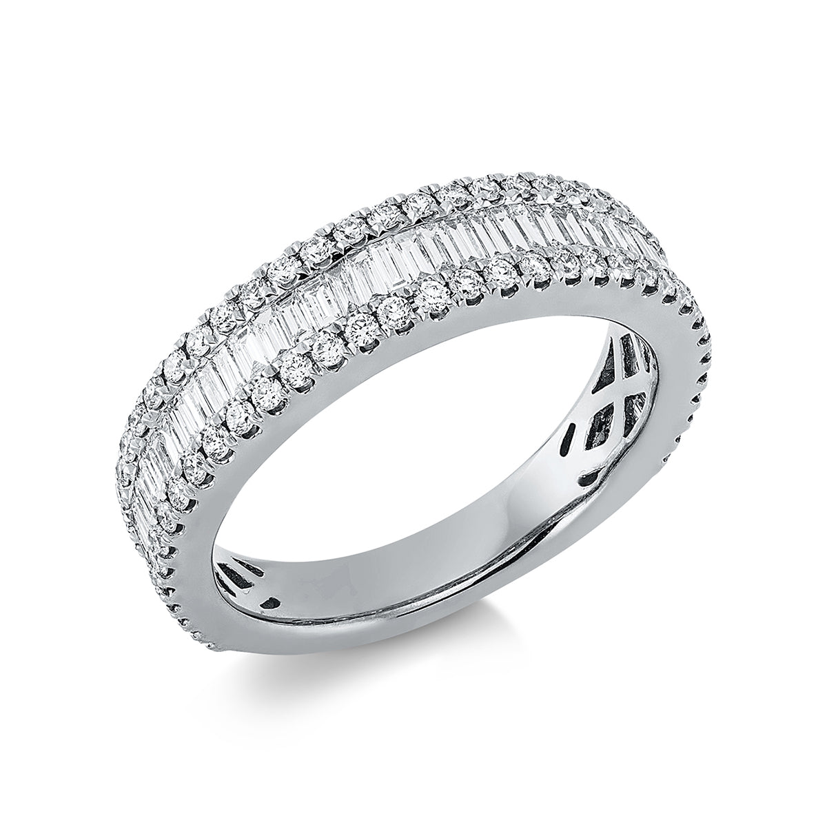 diamond full cut  baguette ring in white gold