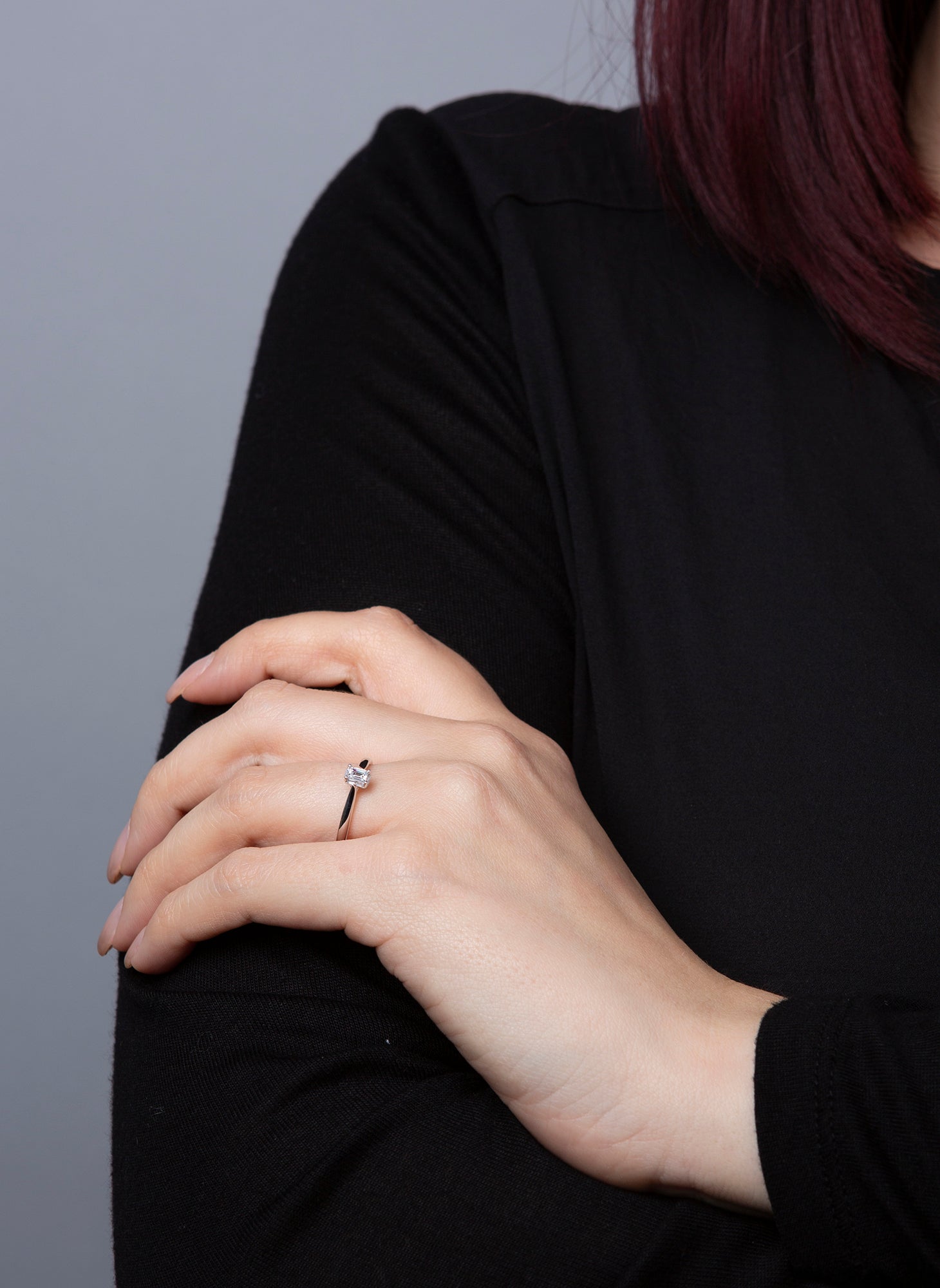 solitaire with accent stones ring - 1R877