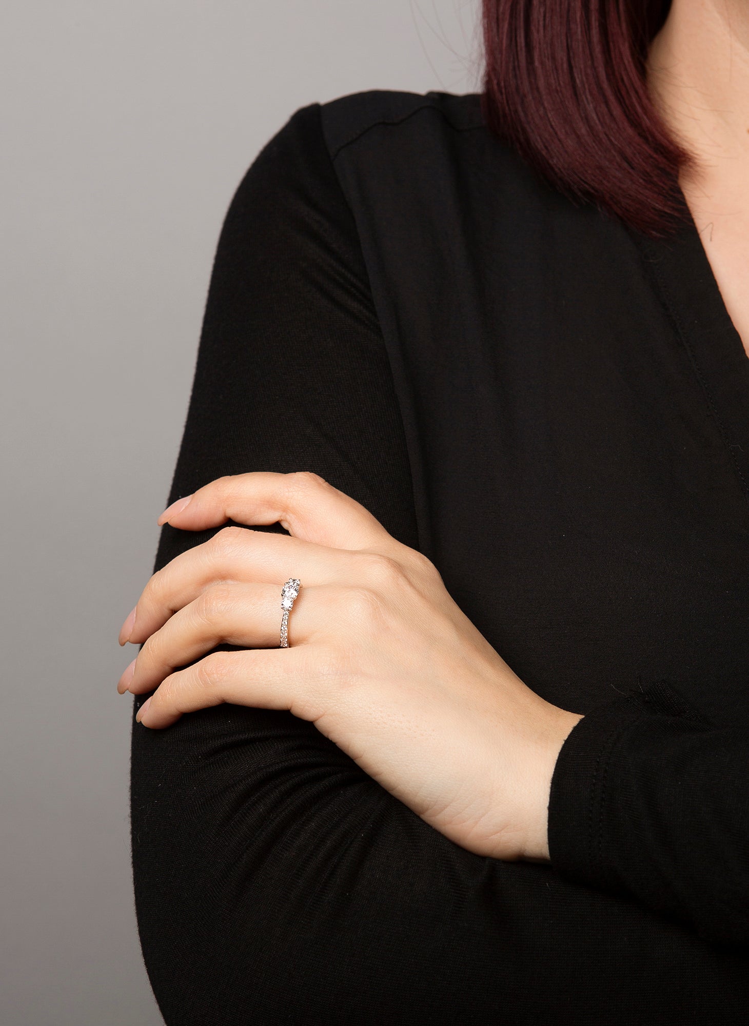 solitaire with accent stones ring - 1T305