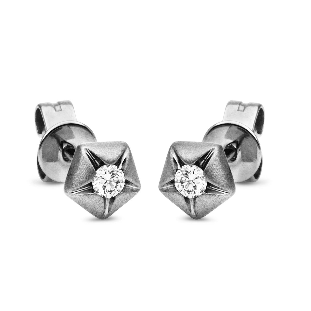 diamond full cut  solitaire studs in white gold