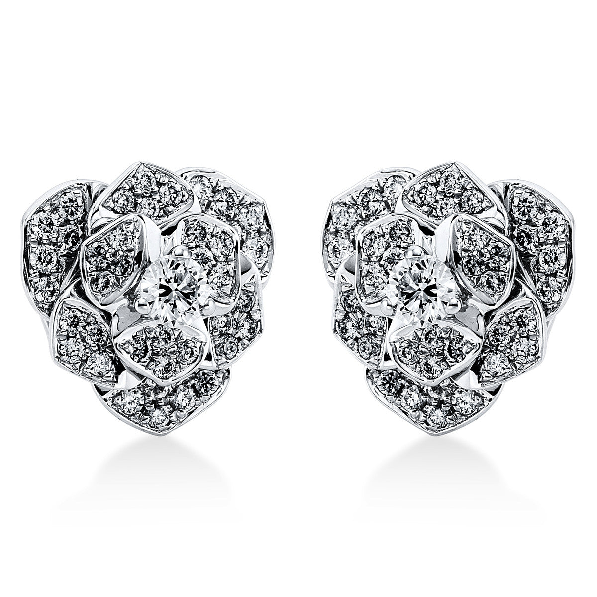 diamond full cut  exclusive studs in white gold