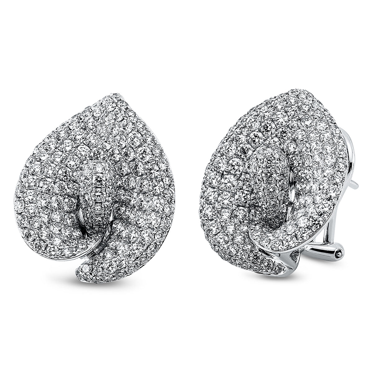 diamond full cut  pavé earrings in white gold