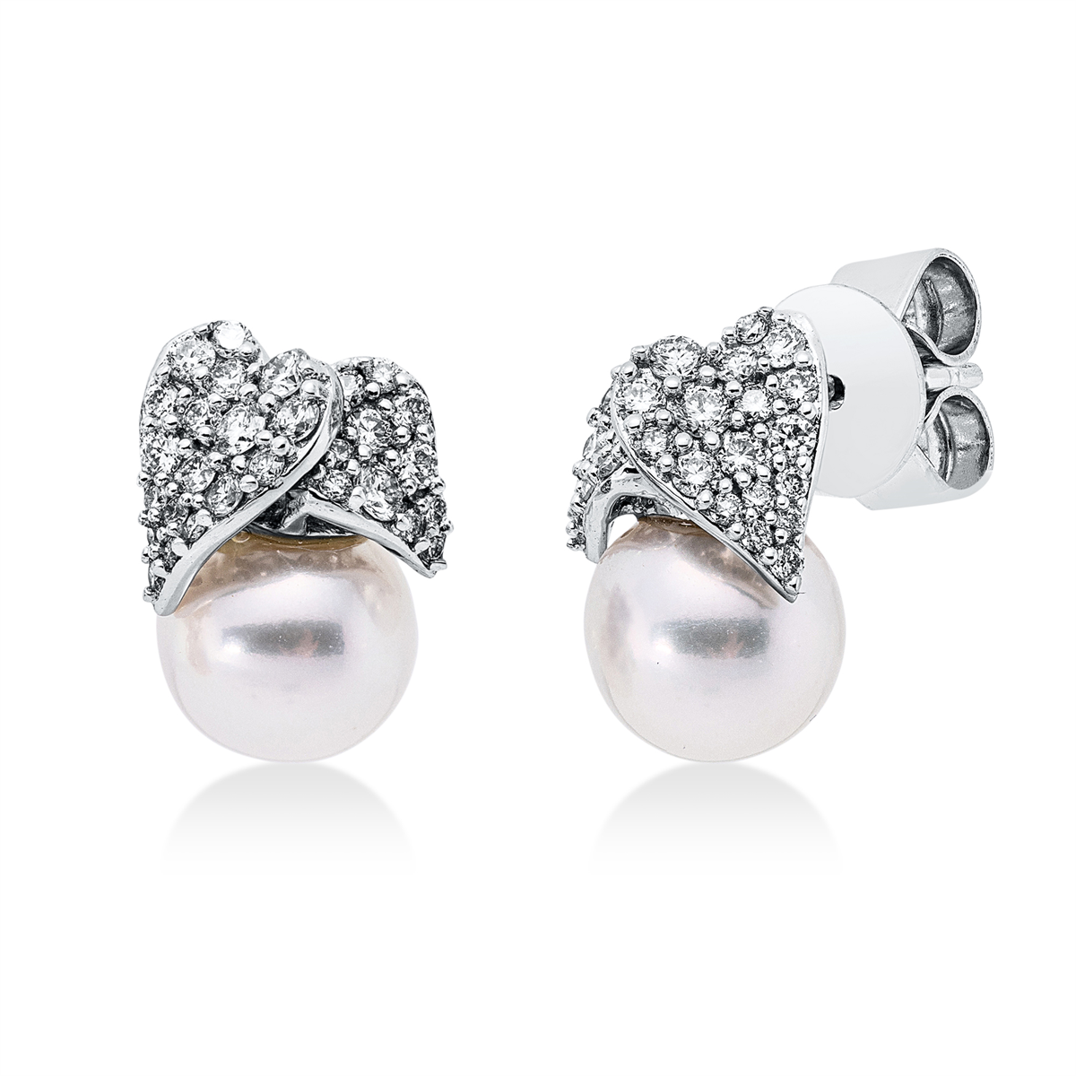 diamond full cut  pearl studs in white gold