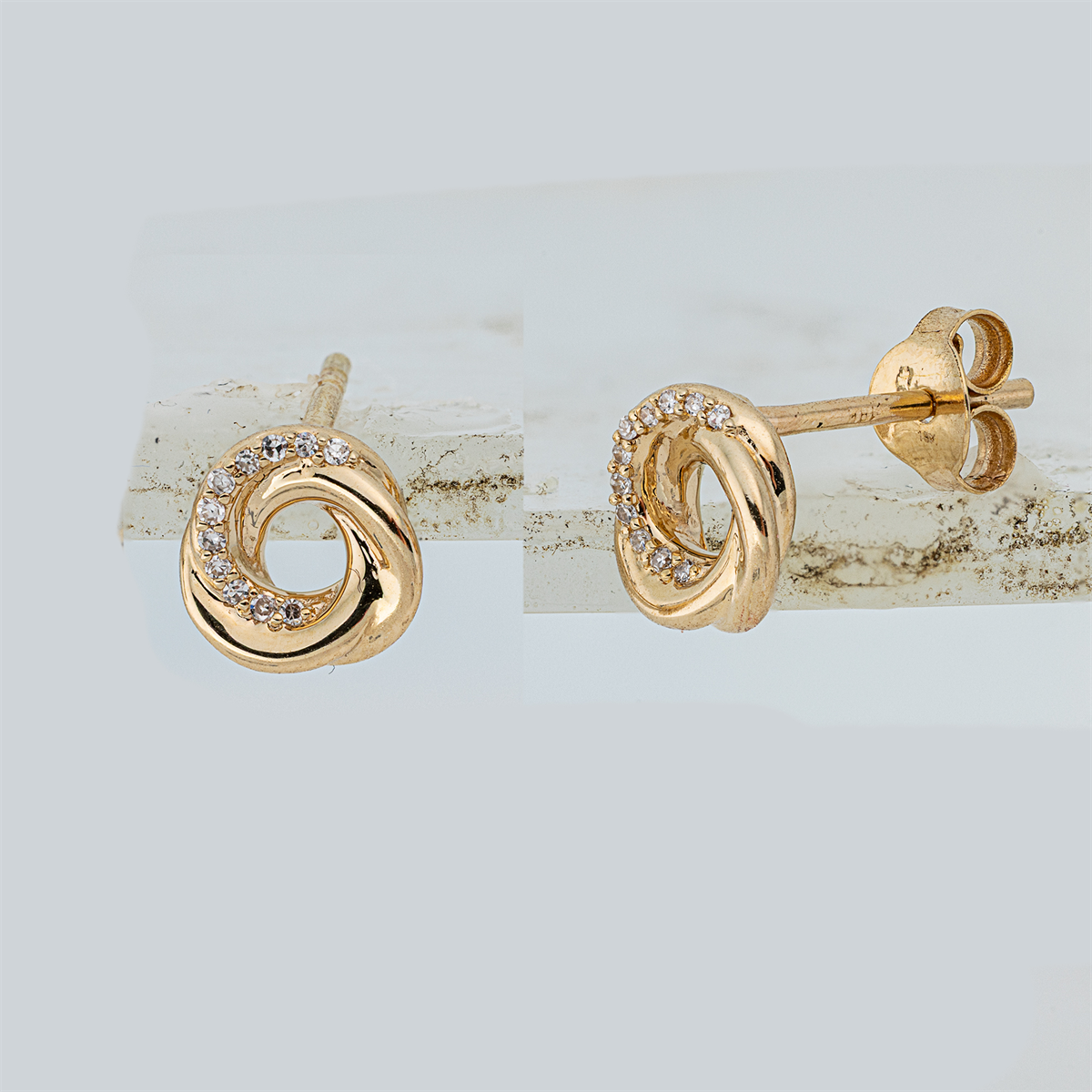 diamond single cut  modern woman studs in yellow gold