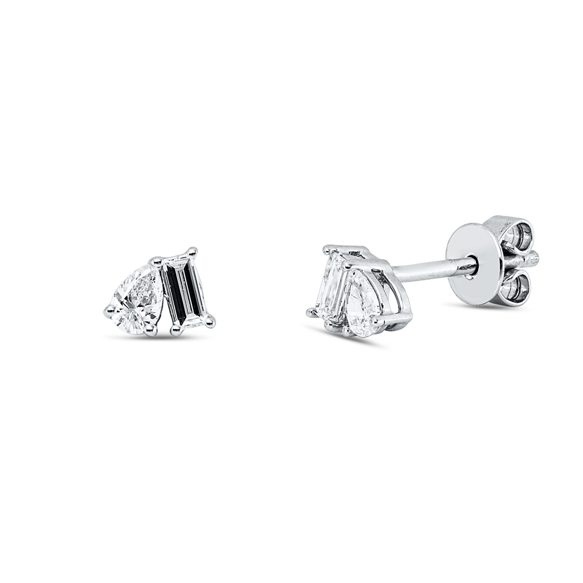baguette  baguette studs in white gold