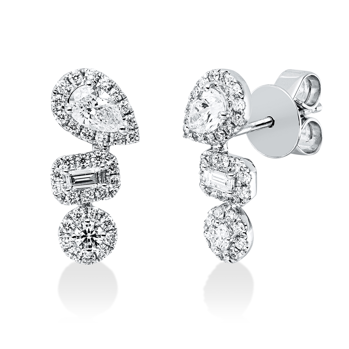 diamond full cut  baguette studs in white gold