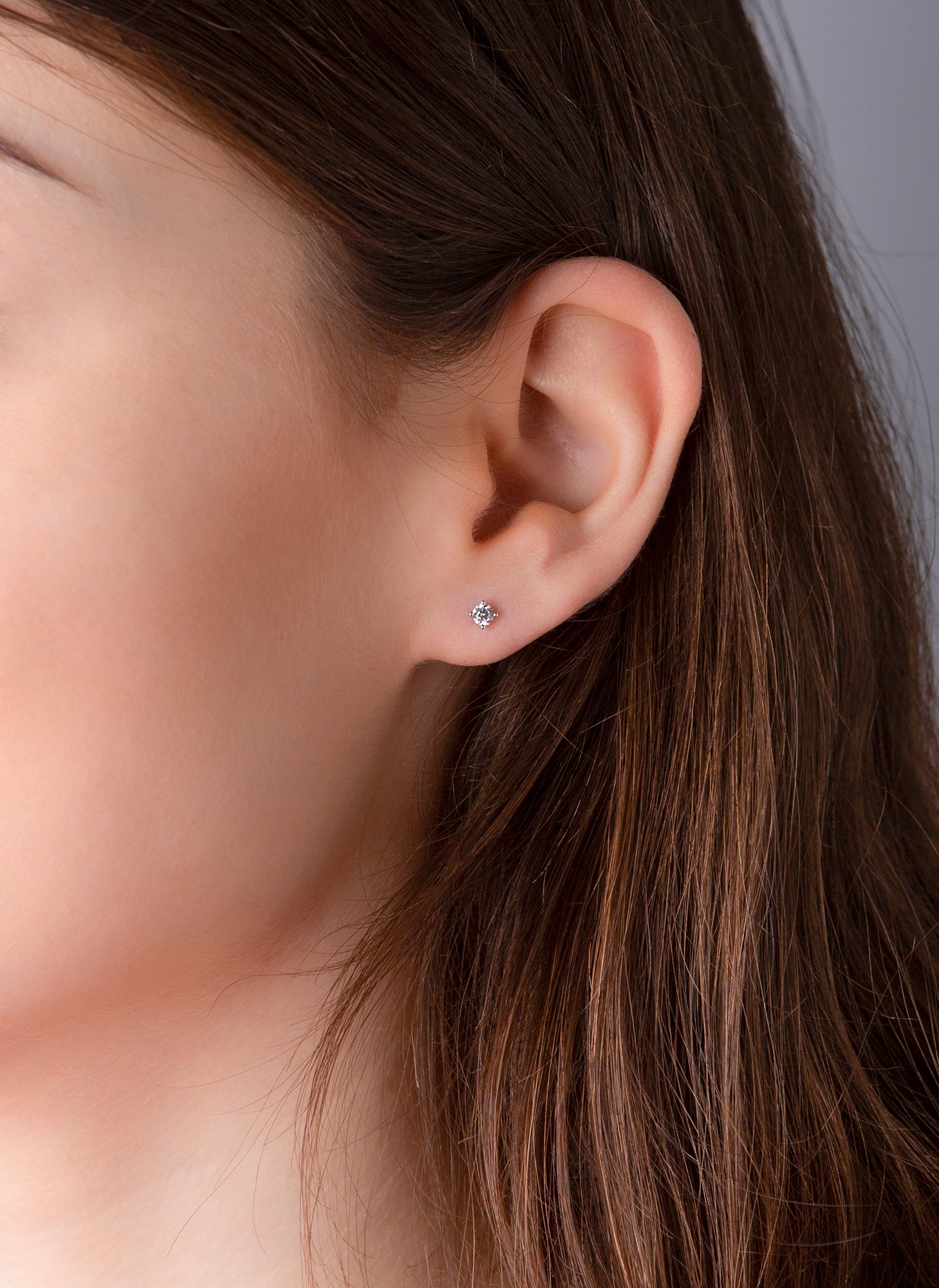 solitaire studs - 2A996