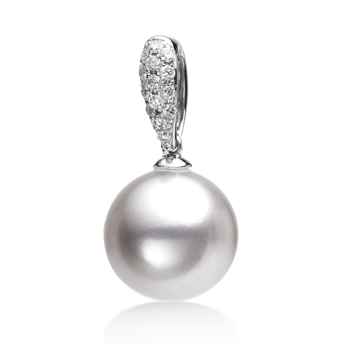 diamond full cut  pearl pendant in white gold