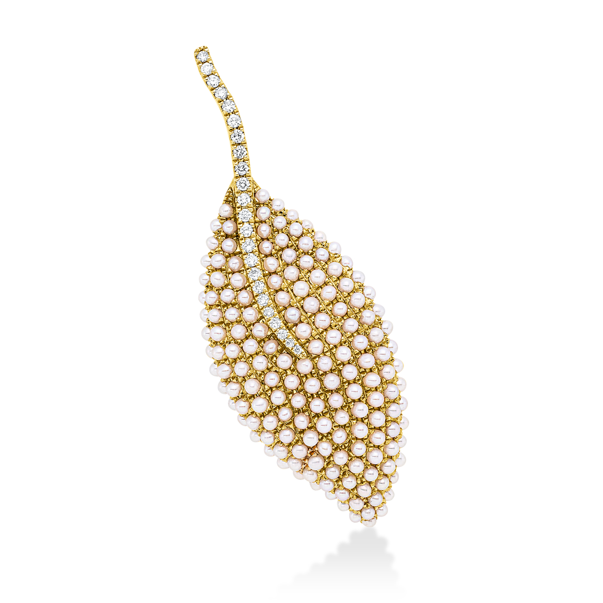 pearl brooch - 3I282