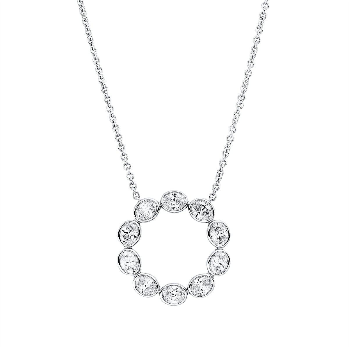 oval  exclusive necklace in white gold