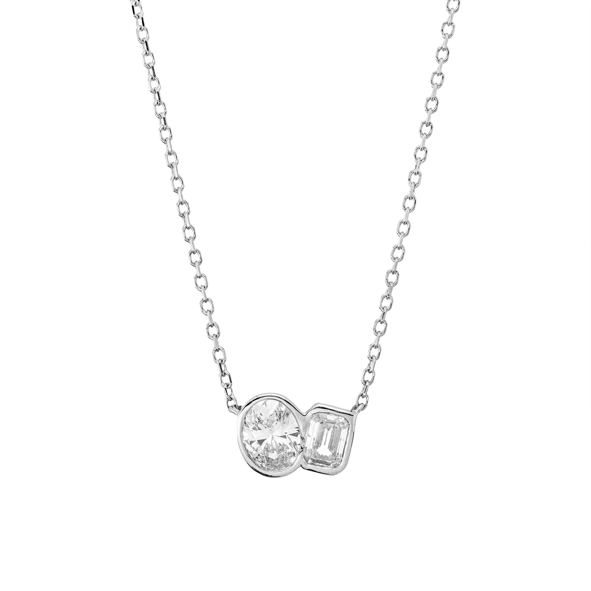 oval  modern woman necklace in white gold