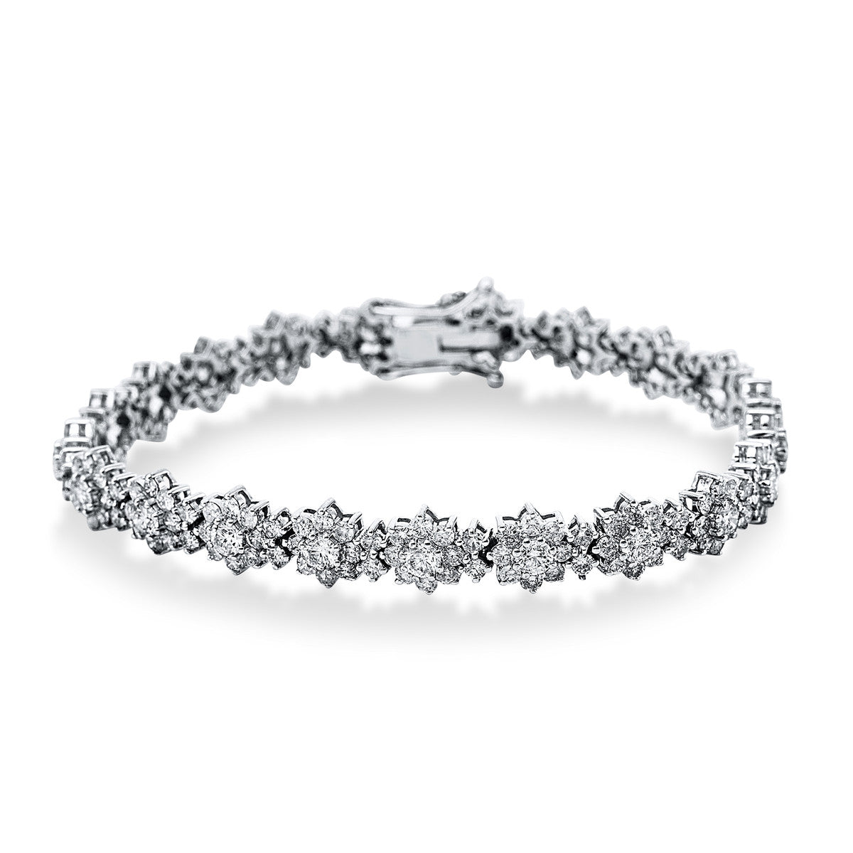 diamond full cut  tennis bracelet bracelet in white gold