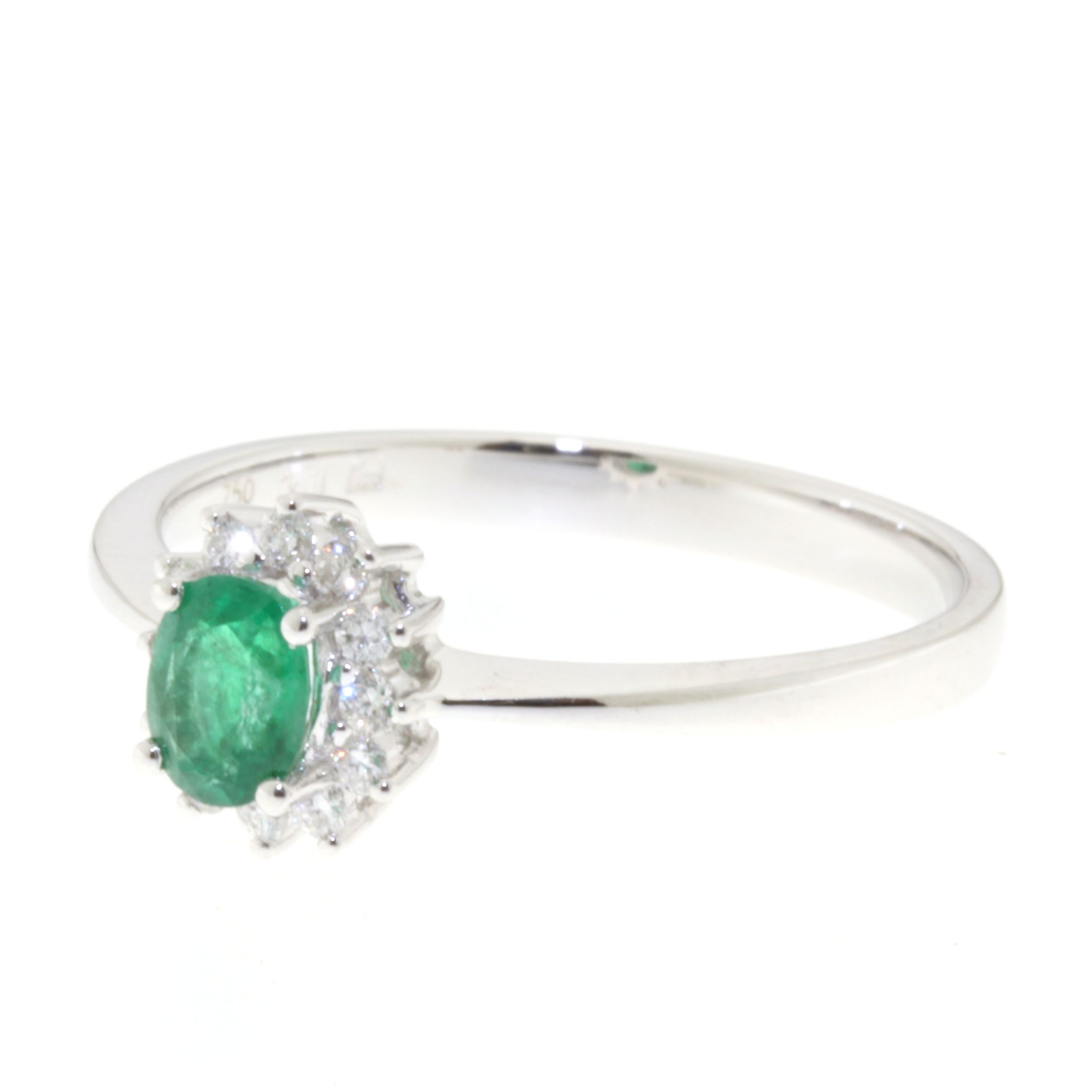 Een goede vriend verlegen toetje 18krt Witgouden Rozet ring gezet met Diamanten en Smaragd - Koh-i-Noor  Diamonds